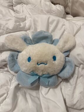 Plush Cinnamoroll Flower Plushie